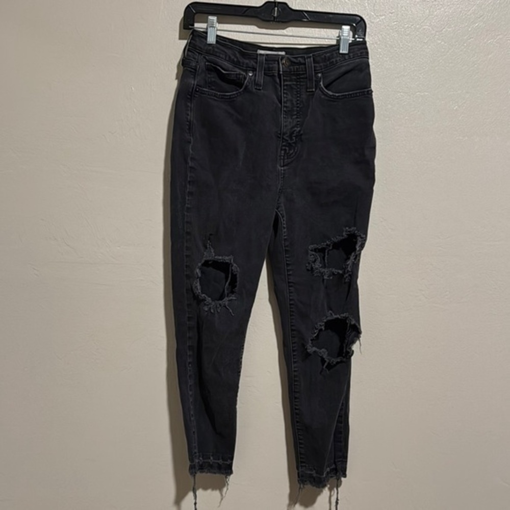 Madewell Black Distressed Cropped Mom Jeans Size 27